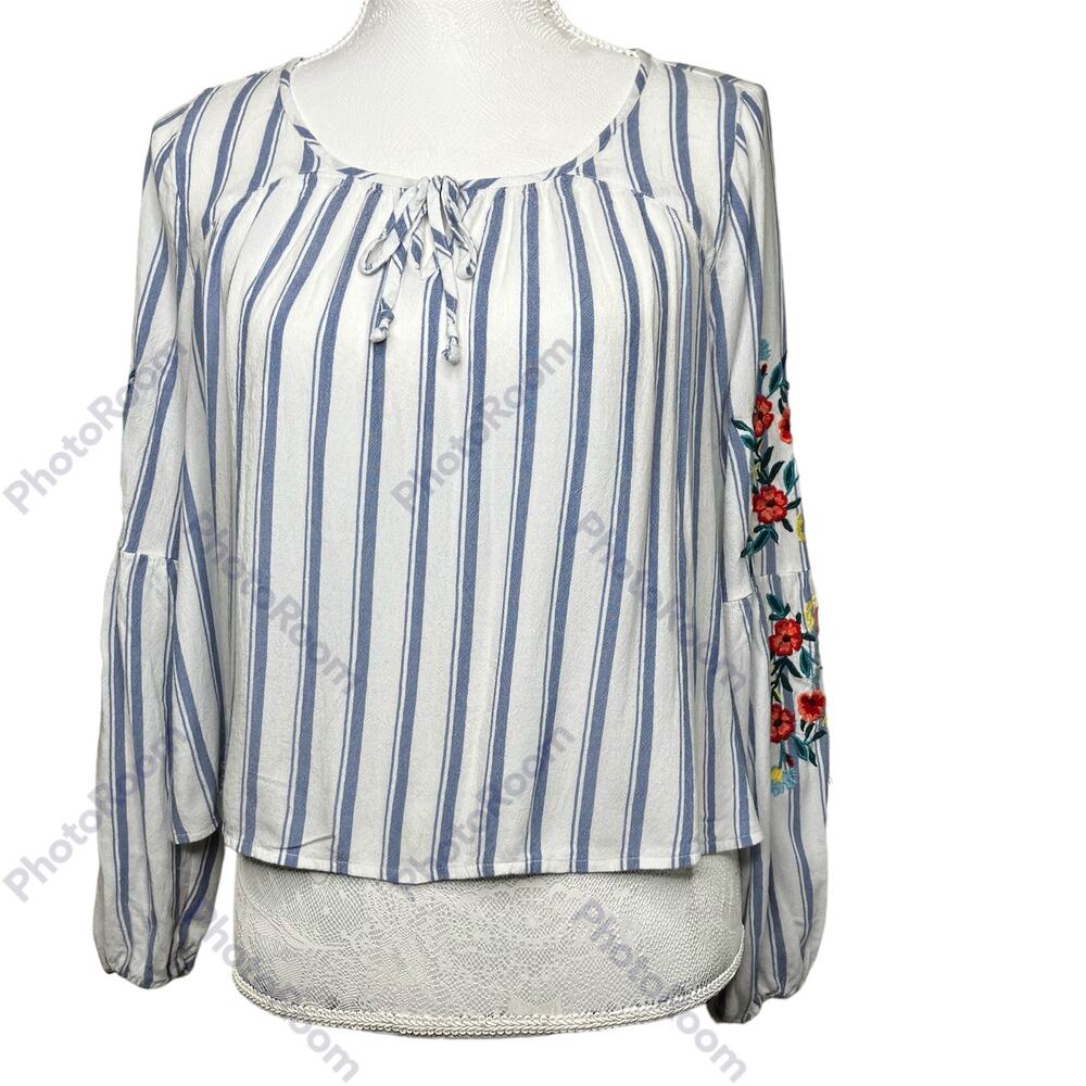 Hollister Womens SZ M Hi Low Top Blue White Stripes Embroidered Sleeves Tie Neck